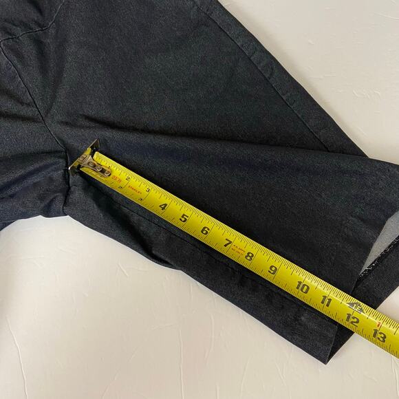 Chico’s So Slimming Women's Blue Pull On Bermuda Shorts Size 8 - Picture 8 of 8